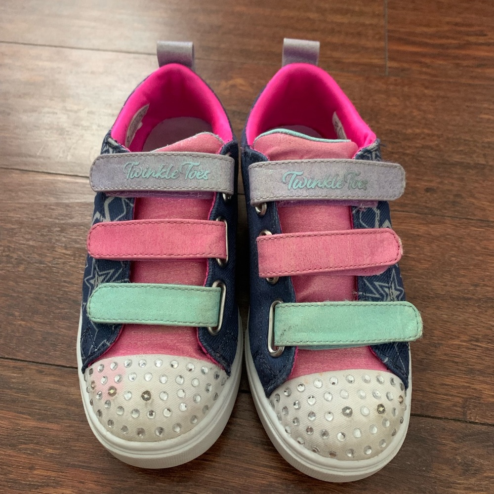 Sketchers Twinkle Toes size 1 Youth/Kids Shoe
